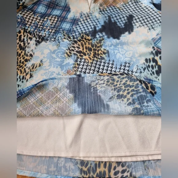 Northern Reflections Women's Multi-Patterned Boho Ruffled Flowy Top - Picture 7 of 11